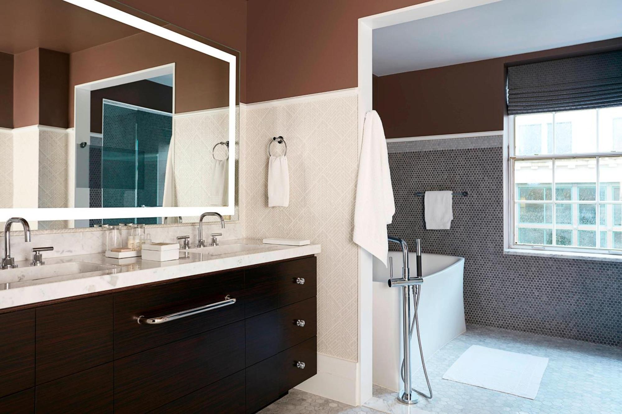 The Mayflower Hotel, Autograph Collection 5*